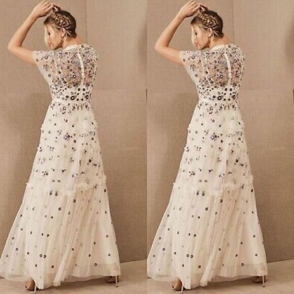 New Needle & Thread Prairie
floral embroidered maxi - Picture 4 of 7